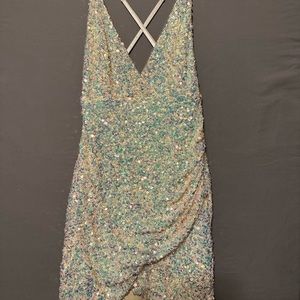 Brand Banjul color cream ,gold ,and blue